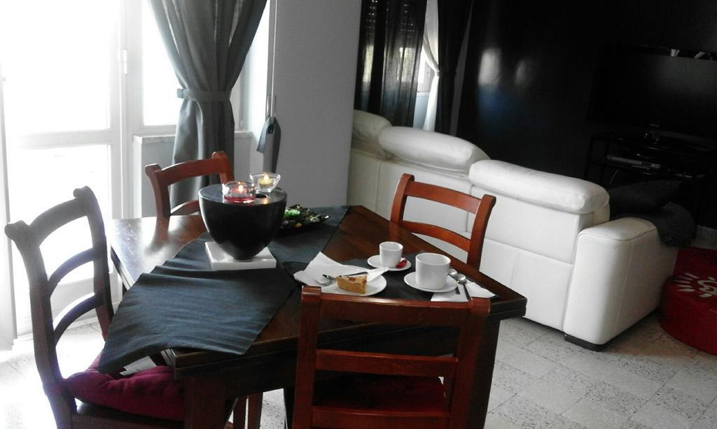 B&B Italia Napoli Exteriör bild